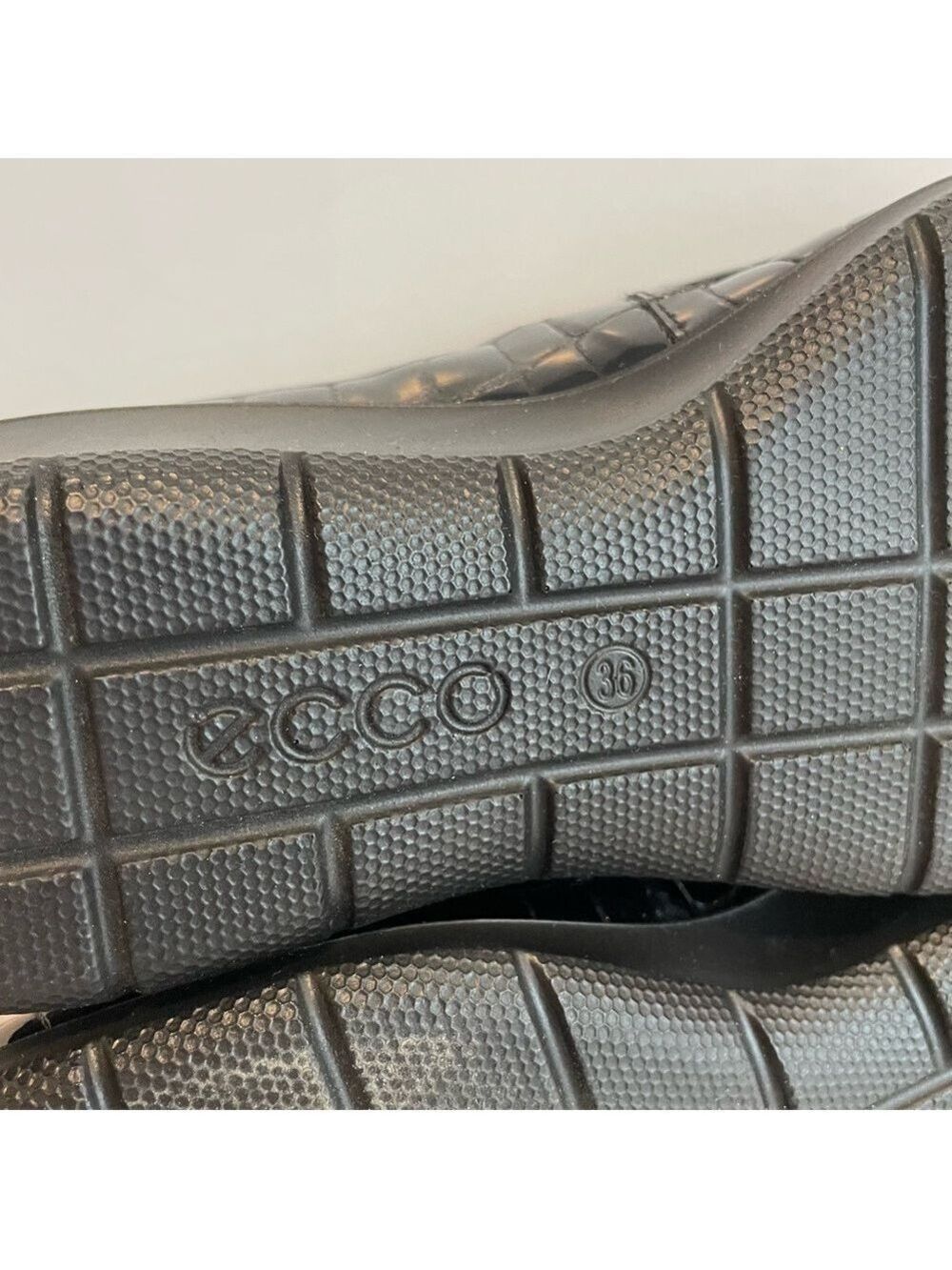 Ecco Felicia Leather Court Shoe Womens 5.5 Black Patent Croc Print Wedge EUC - Picture 11 of 13